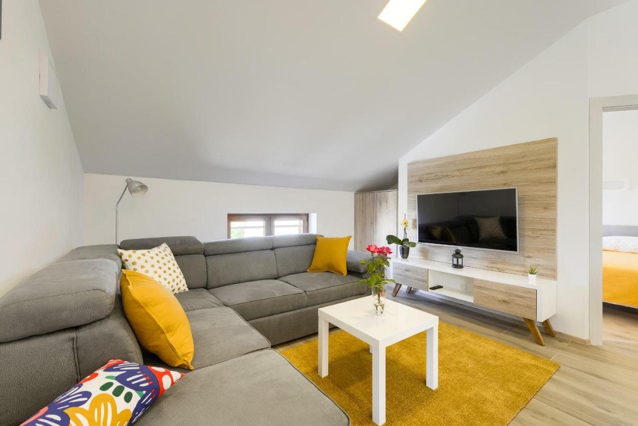 Apartmani Bosa Zadar Ngoại thất bức ảnh